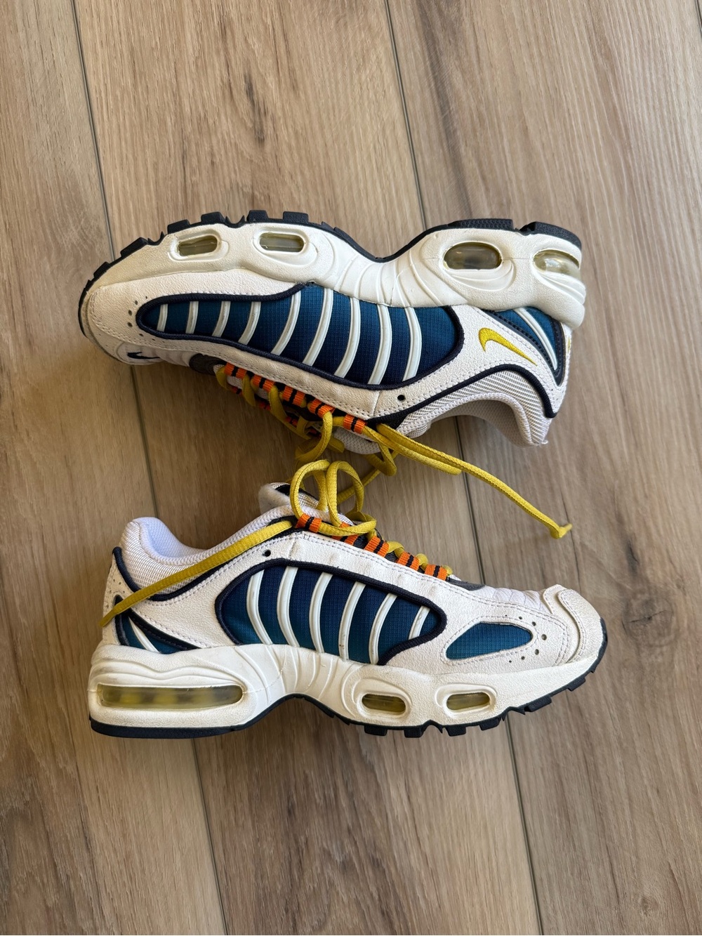 Nike Air Max Tailwind IV Sneakers